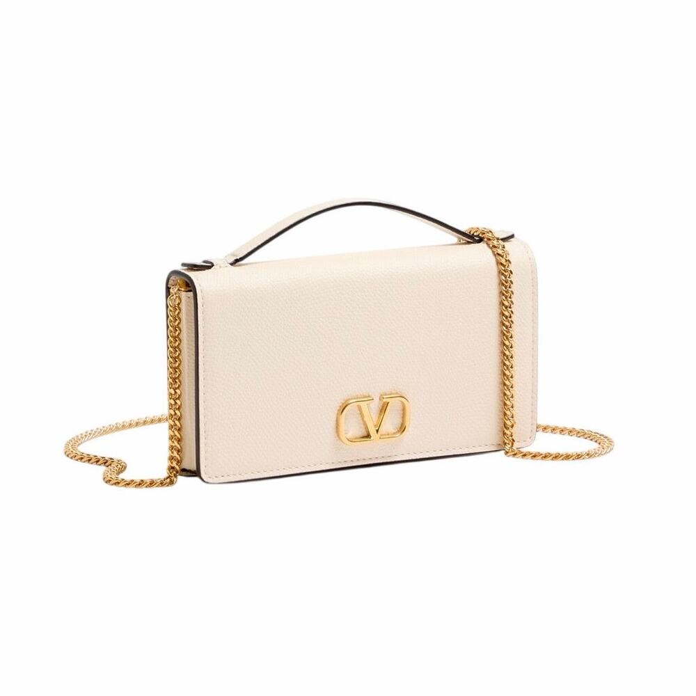 Valentino Garavani NWT VLogo Signature Grainy Calfskin Wallet w/Chain in Ivory
